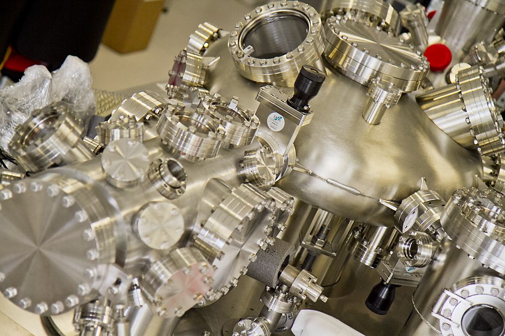 UHV system